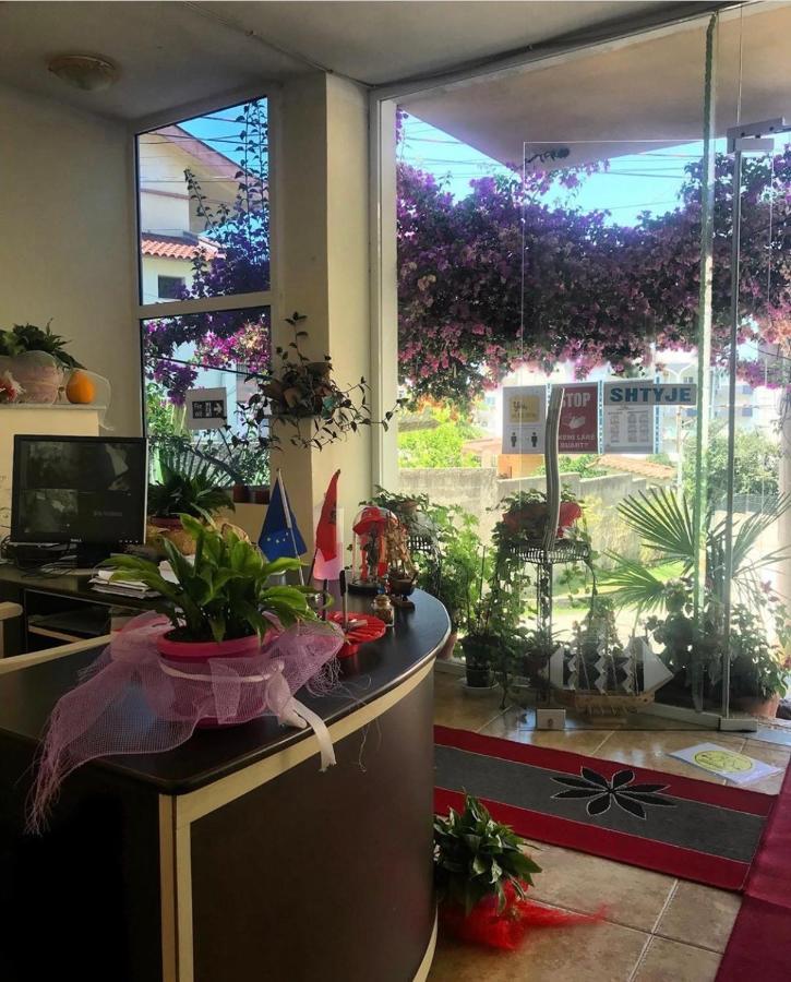 Hotel Ridal Vlorë Exteriér fotografie