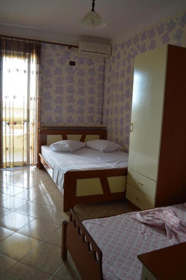 Hotel Ridal Vlorë Exteriér fotografie